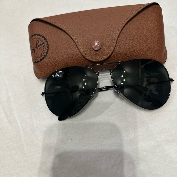Black Ray Ban Aviator 56mm Large frame - Picture 1 of 3